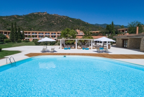 Resort 4* con piscina Sud Sardegna